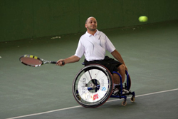 Jugador de Tenis en silla de ruedas