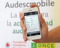 App AudescMobile instalada en un móvil con audiodescripción