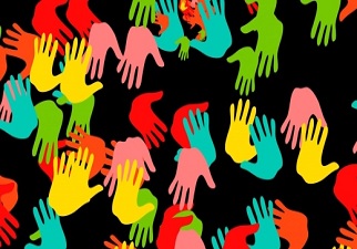 Manos de colores, el carbunco se contagia al estar en contacto con la bacteria