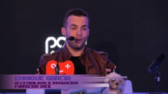 Momento de la intervención de Enrique Garcia, uno de los participantes y encargado del departamento de Accesibilidad e Innovación de Fundación ONCE