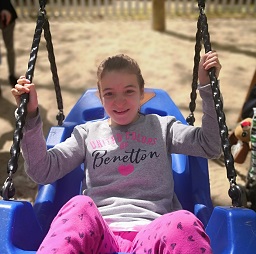 Hija de  Isabel Pastor, de Fundación Libellas sobre enfermedades ultra raras