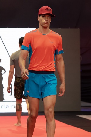 Desfile con Escuela de modelos AAR