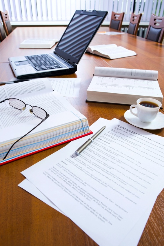  fomento del empleo. Mesa de un puesto de oficina