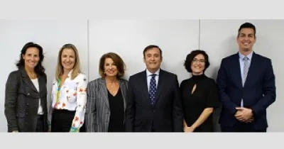 Momento de la reunión conjunta entre Cofares y Fundación Integra con sus representantes (Fuente: Fundación Integra)