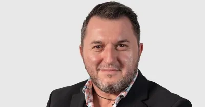 Francisco Sardon presidente de UMPULSA IGUALDAD de frente