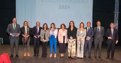 representantes de entidades fundadoras y premiadas durante el evento