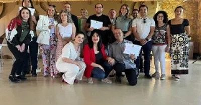 Imagen del grupo de alumnos junto con los responsables del itinerario formativo (Fuente: Inserta Empleo)
