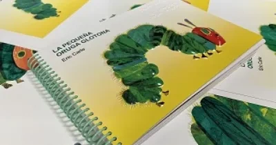 Portada del libro, totalmente inclusivo, ‘La pequeña oruga glotona’ (Fuente: ONCE)