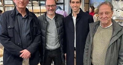 Momento de la inauguración de Textura con sus representantes, de izquierda a derecha: Miguel Ángel Ruiz, gerente de la fundación; Francesc Alemany, alcalde de Palafolls; Jordi Codony, director general de Textura; Valentí Agustí, presidente del patronato de la fundación (Fuente: Fundación Privada El Molí d’en Puigvert)