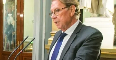 Presidente de Economía y Salud en el Senado