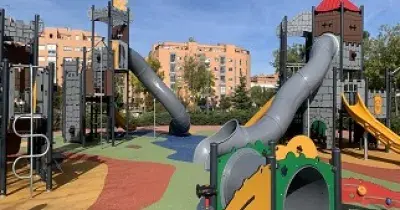 Zona infantil de Sanchinarro, con nuevas zonas de juego donde se ha dado mucha importancia a la accesbilidad (Fuente: Ayuntamiento de Madrid)