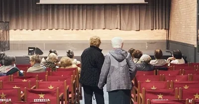 Sesión de cine Damm