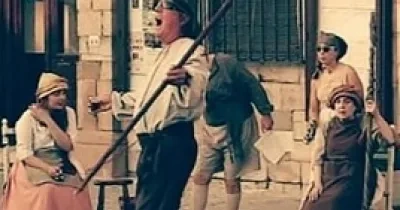 Momento de una actuación del grupo de teatro Samaruc Teatre (Fuente: Samaruc Teatre)