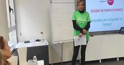 Voluntarios de Fundación Iberdrola en la Escuela de Fortalecimiento de Fundación Integra (Fuente: Fundación Integra)