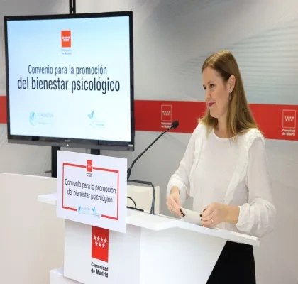 Ana Dávila durante la firma del acuerdo | Foto de la Comunidad de Madrid