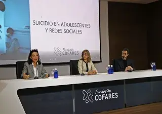 Participantes en la reunión con expertos de Fundación Cofares