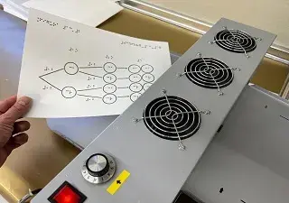 elementos utilizados en la adaptación de libros a las personas ciegas y con discapacidad visual