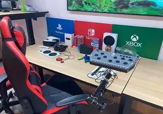 mesa adaptada de videojuegos de Fundación ONCE