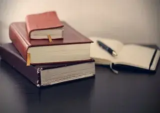 libros apilados