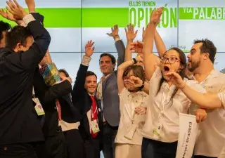 Participantes en la Liga de debate "Yo tengo opinión"