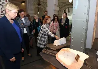 Algunos de los visitantes en la Bienal de Arte (Fuente: Jorge Villa)
