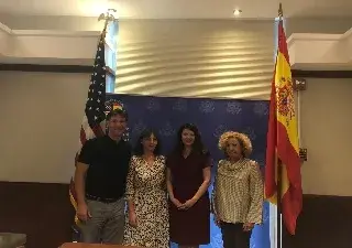Momento del encuentro del CERMI en la Embajada de EEUU, con sus respectivos representantes