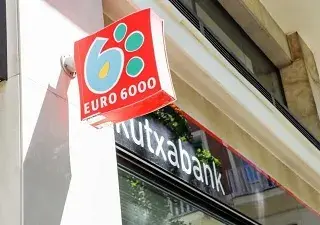 Imagen de la fachada de un banco (Fuente: Servimedia)