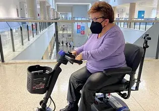 Vehículo para PMR en Hospital público Infanta Cristina (Fuente: Comunidad de Madrid)