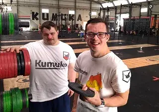Dos jóvenes con síndrome de Down