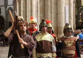 Momento del Vía Crucis de la Fundación Madre de la Esperanza, de Talavera de la Reina - Toledo (Fuente: F. Madre de la Esperanza)