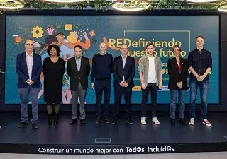 Momento de la presentación del Proyecto HERA, con todos los representantes que participaron en ella (Fuente: CNSE)