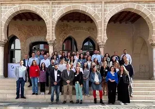 Miembros de la Red ISEM en una imágen de la nueva web de la entidad