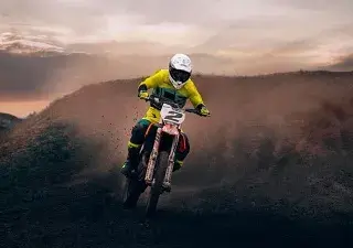 Un deportista participando en un Campeonato de Motocross (Fuente: Servimedia)