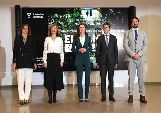 La Reina (en el centro), en el acto de proyección del documental sobre salud mental 'El camino Interior' (Fuente: Fundación Telefónica)